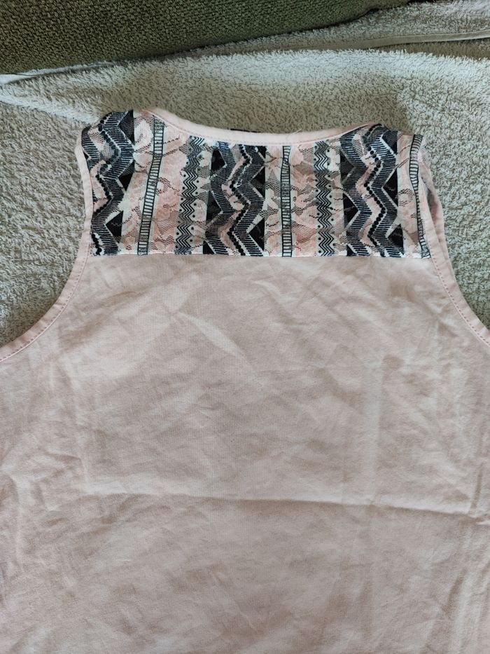 Tricot petite fille détail dentelle - photo numéro 3