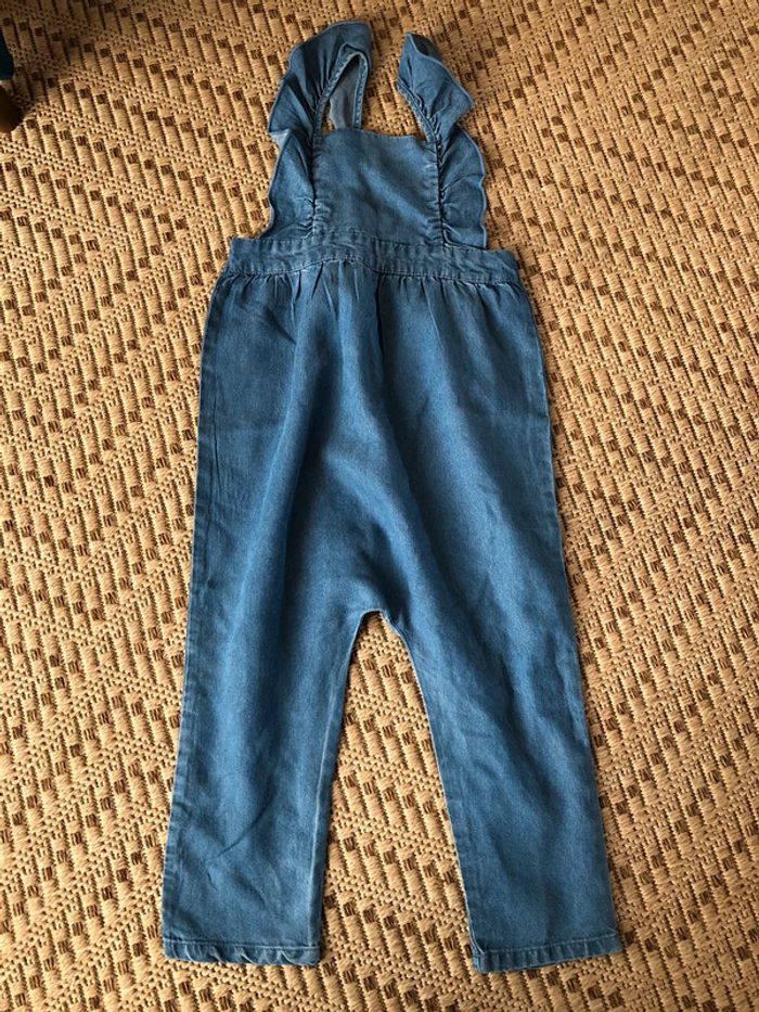 Salopette taille 36 mois