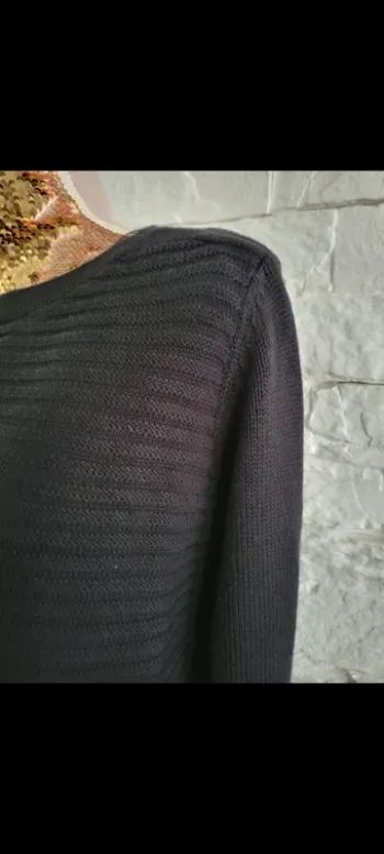 Pull noir 46