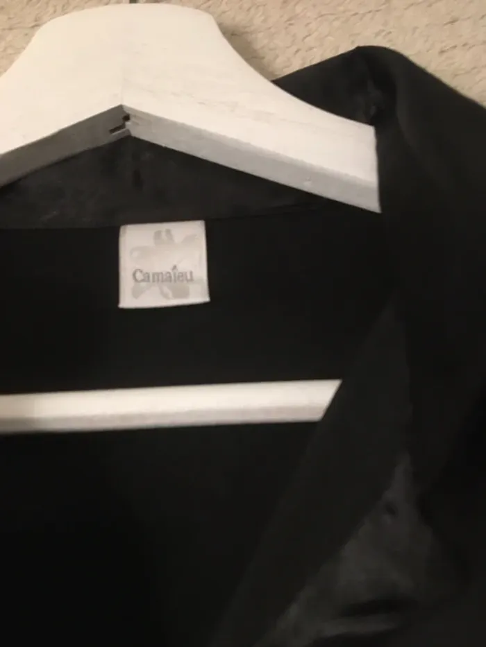 Chemise noire - photo numéro 2