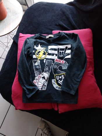 Tee shirt  manches  longues 4 ans
