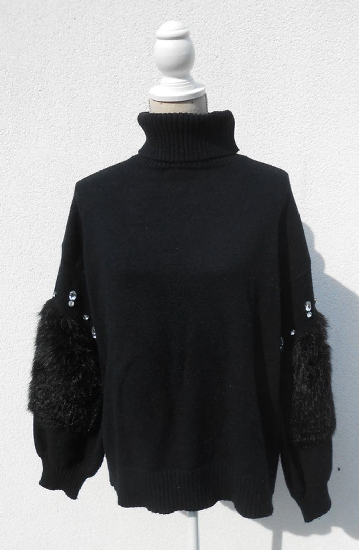 Pull à col roulé noir