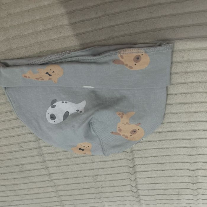 Bonnet avec dessins