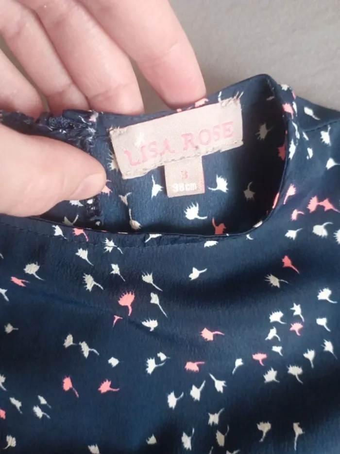 Magnifique robe très légère taille 4 ans - photo numéro 9