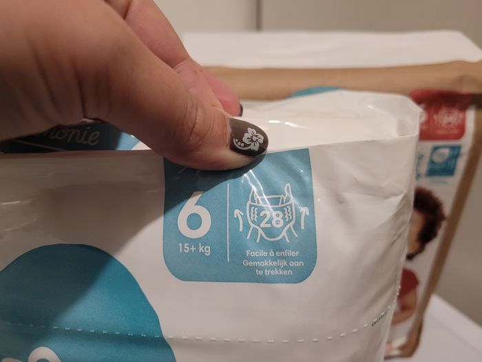 Couches Pampers harmonie pants taille 6 - photo numéro 2