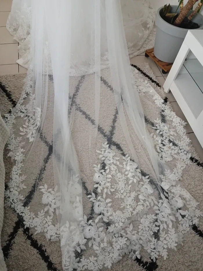 Magnifique Robe de Mariée avec son long Voile Taille L🎉💝 - photo numéro 6