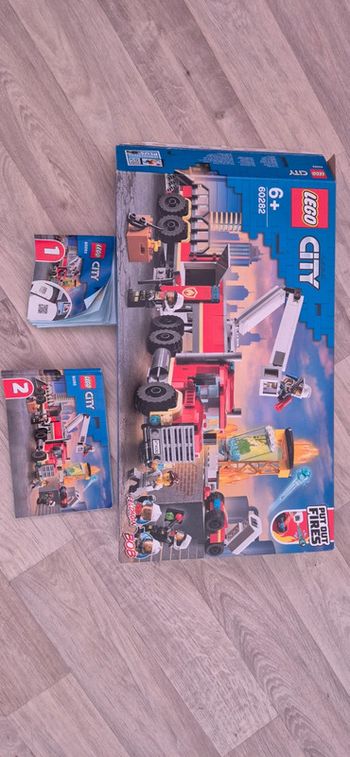 Lego city - Camion de pompier - 60282