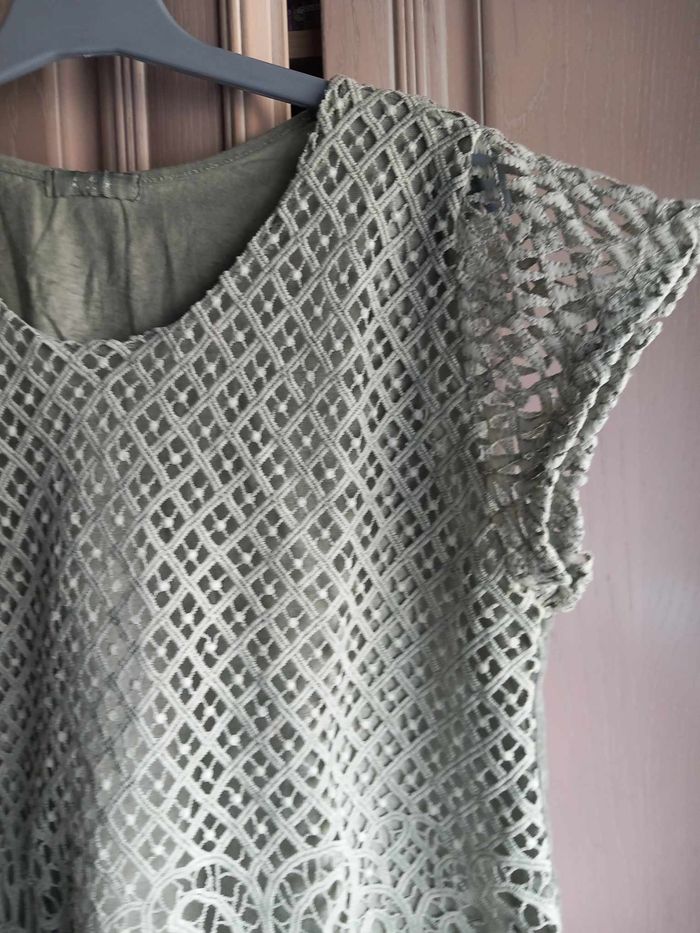 Tee-shirt avec dentelle à fleurs vert clair - photo numéro 3