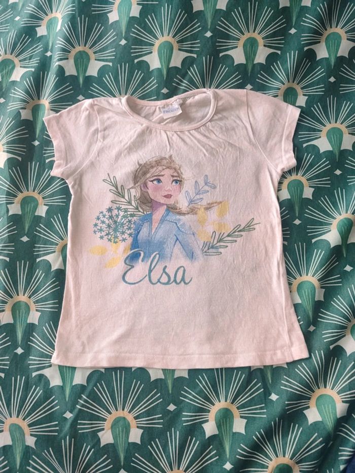 T-shirt manches courtes taille 5 ans