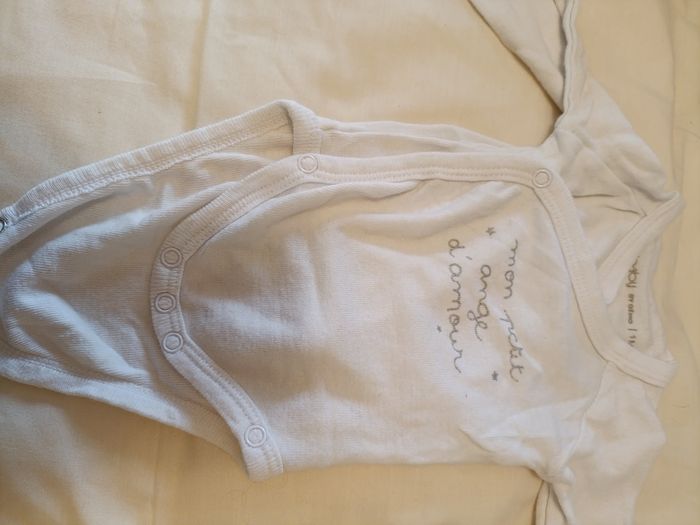 Body 1 mois - photo numéro 3