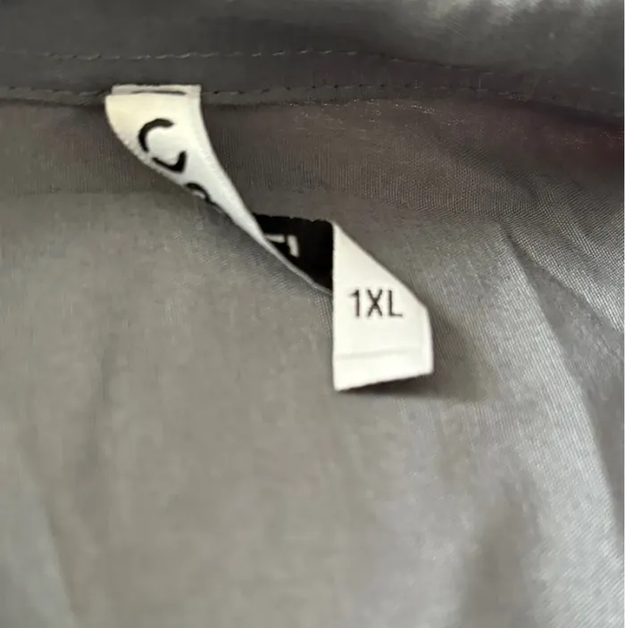 Chemise grise à perle - photo numéro 6