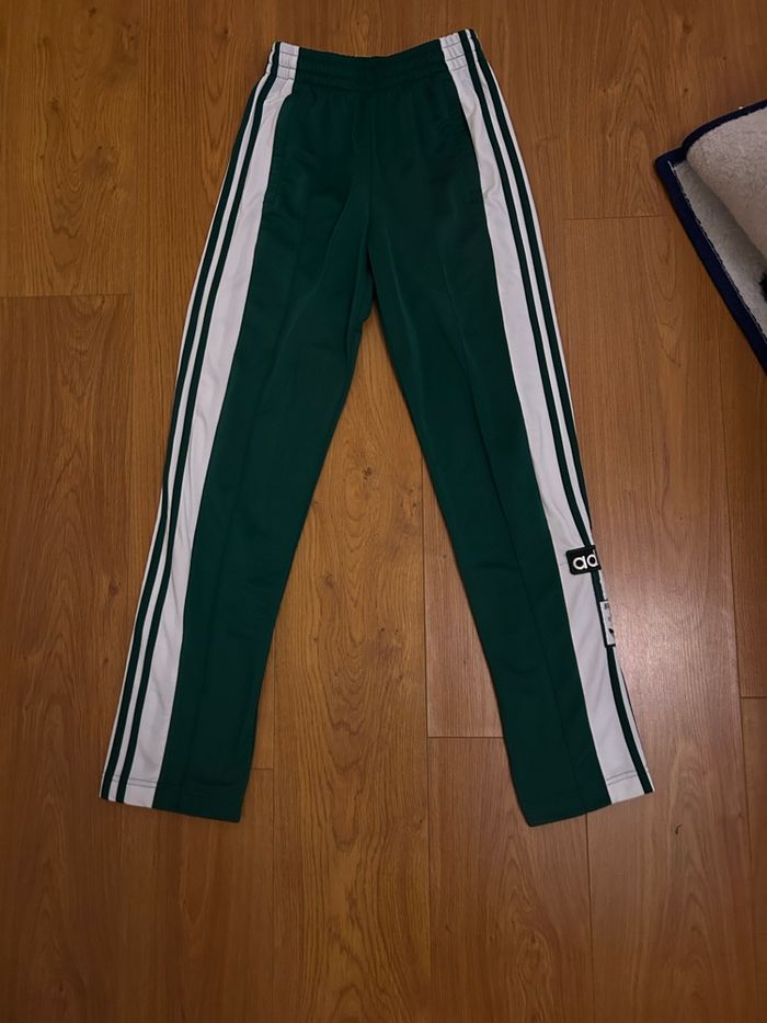 Jogging Adidas vert – 2XS – État neuf