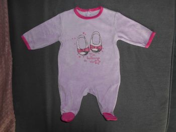 Pyjama (Kitchoun), taille: 1 mois à 0,50 EURO