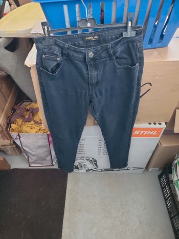 Pantalon noir clair