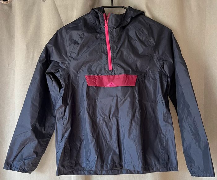Poncho imperméable de pluie Quechua taille 10/12 ans comme neuf