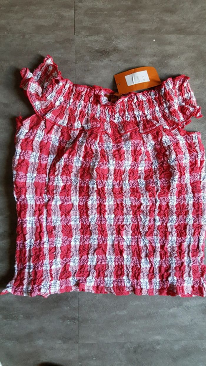 Brassière rouge 💓