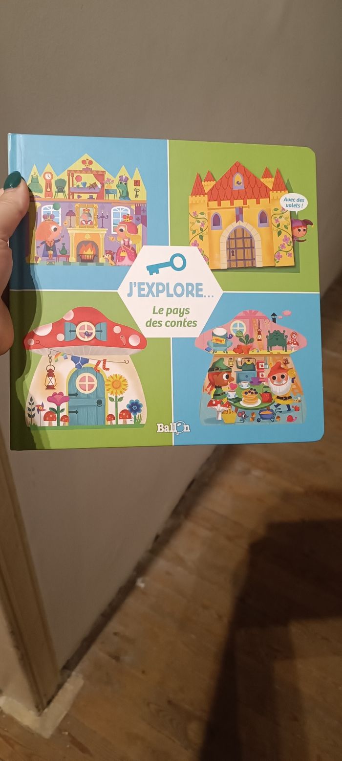 Livre j'explore le pays des contes