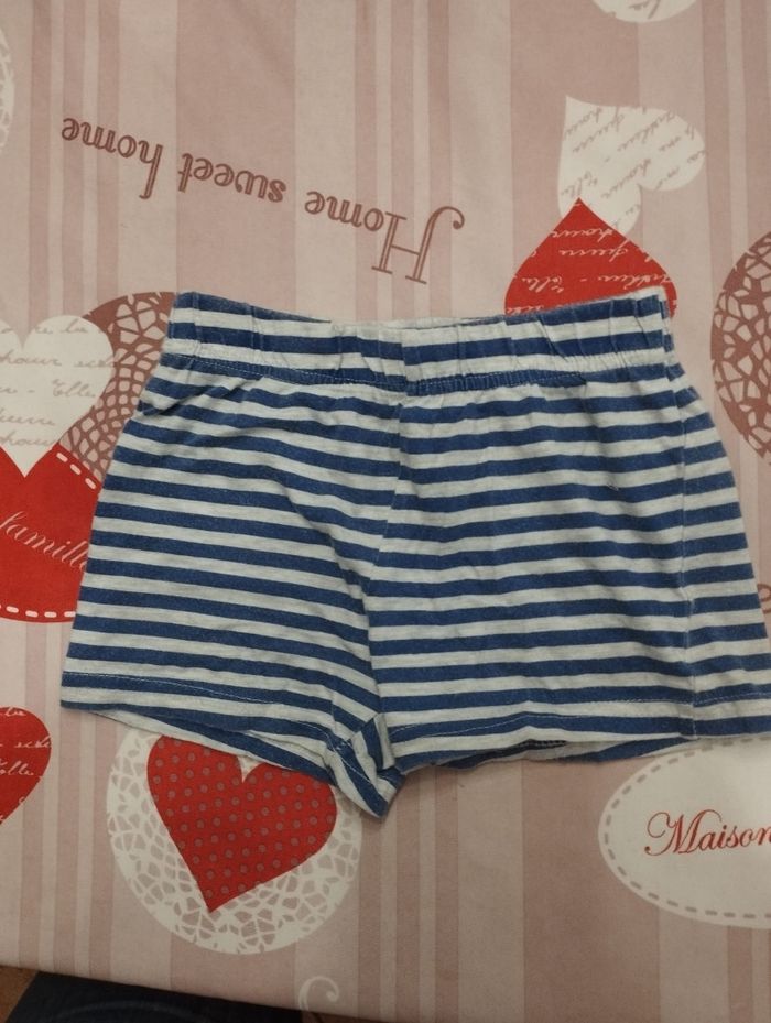 Short Disney 2 ans
