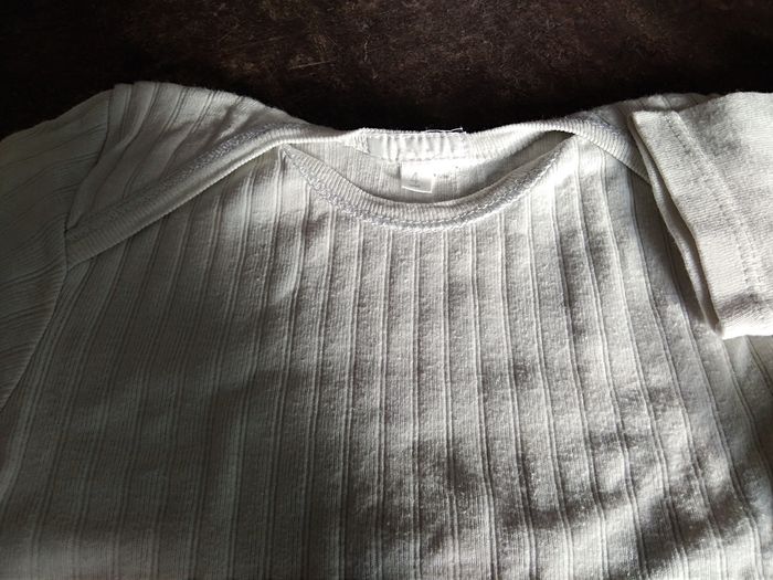 Lot de 2 t. Shirts MC 4 ans - photo numéro 4