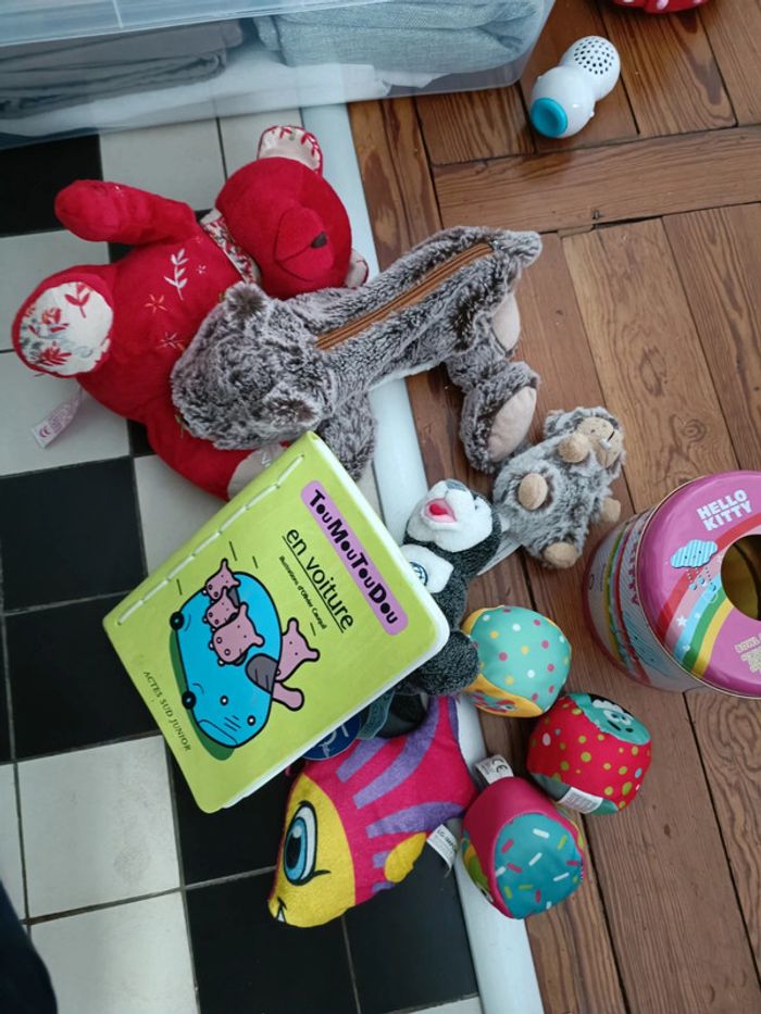 Lot jouets