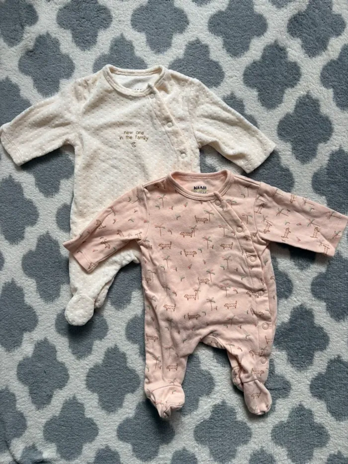 Lot de 2 pyjamas Kiabi 0 mois (48-51cm)