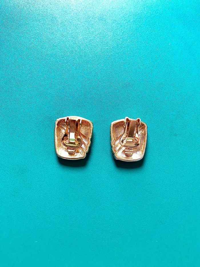 Très belle boucles d'oreilles vintage - photo numéro 3