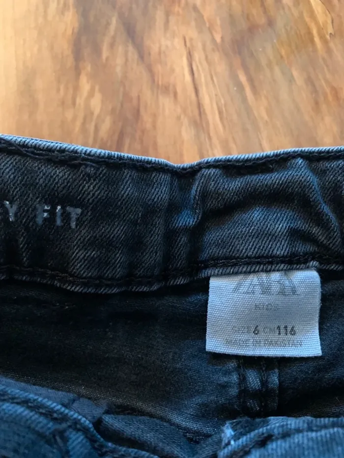 Jean Slim Zara taille 6 ans - photo numéro 4