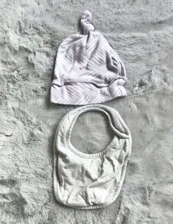 Bonnet+bavoir 1-3mois