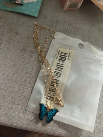 Petit collier papillon