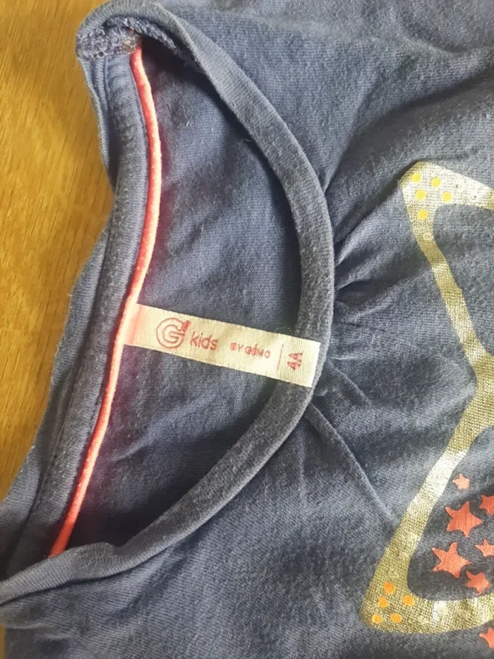 Tee shirt 4 ans - photo numéro 2