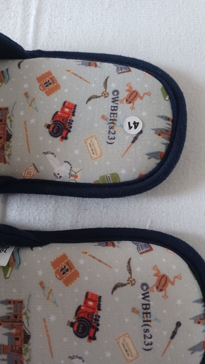 Chausson harry Potter 41 neuf avec étiquette 🏷 tissu bleu - photo numéro 4