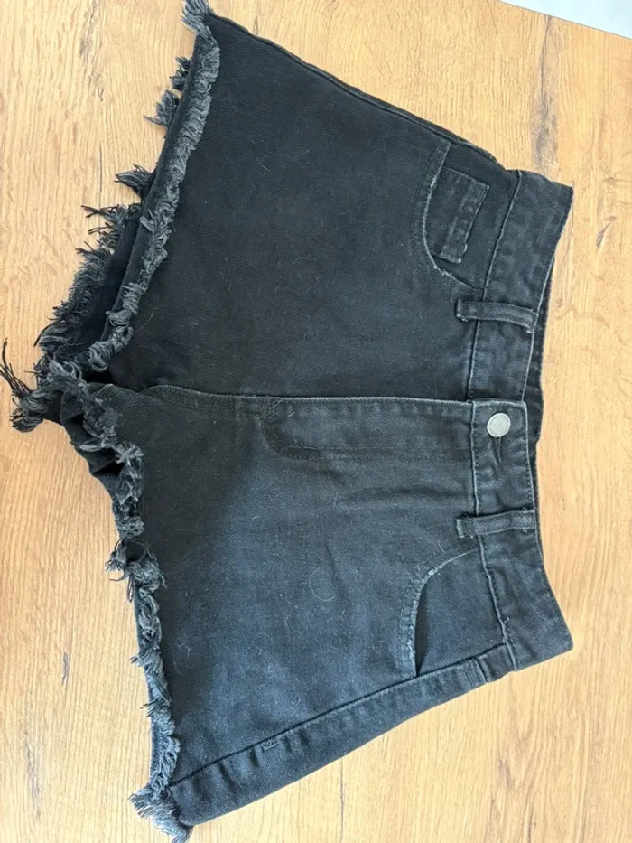 Short fille jeans noir shein 12-13 ans
