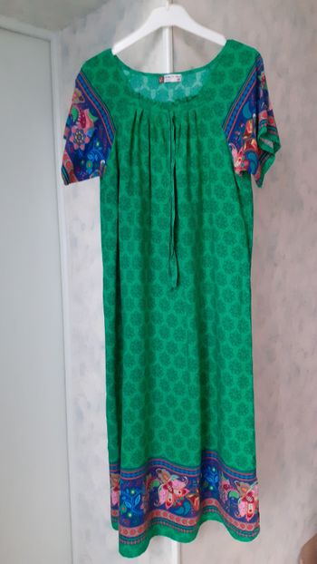 Robe orientale longue taille 40-42