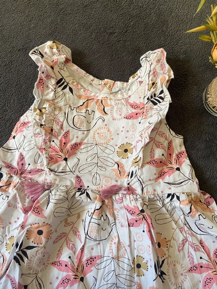 Robe. - photo numéro 2