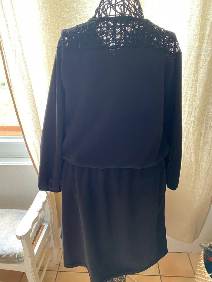 jolie robe taille 42 - photo numéro 2