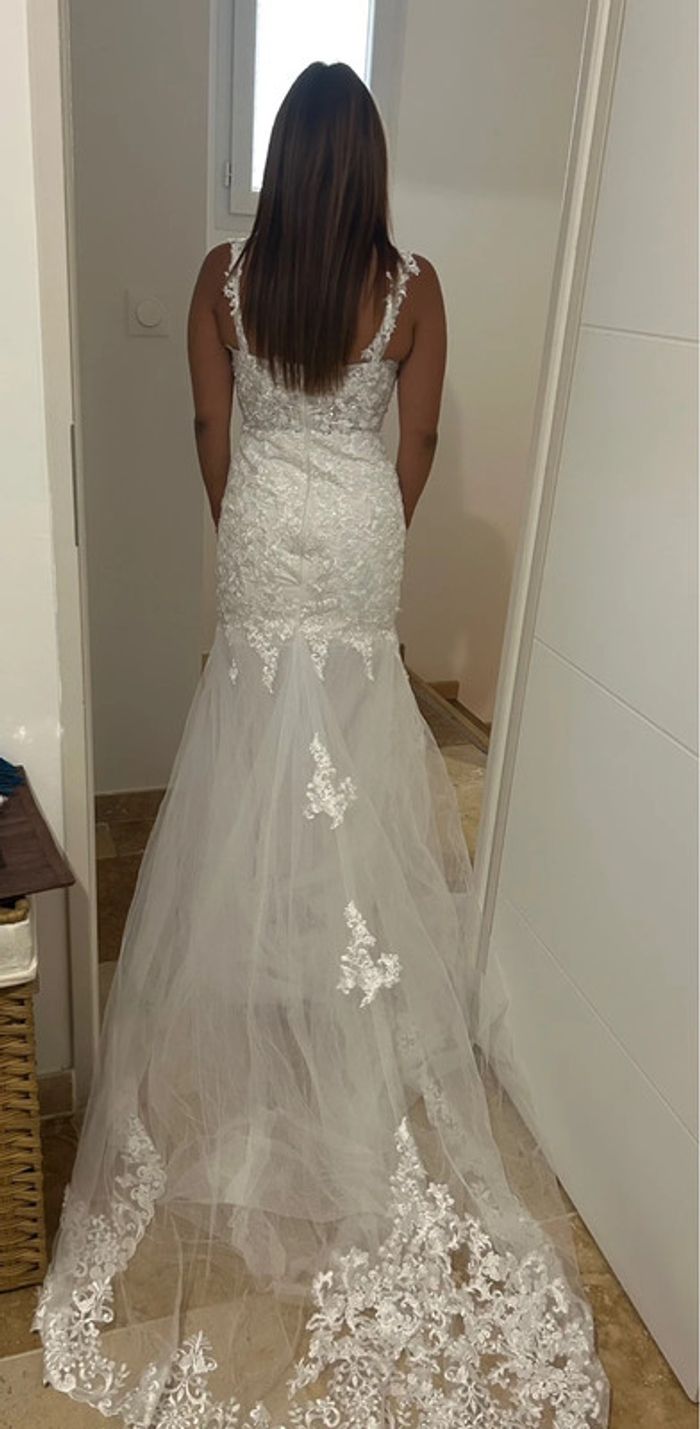 Robe de mariée + voile - photo numéro 3