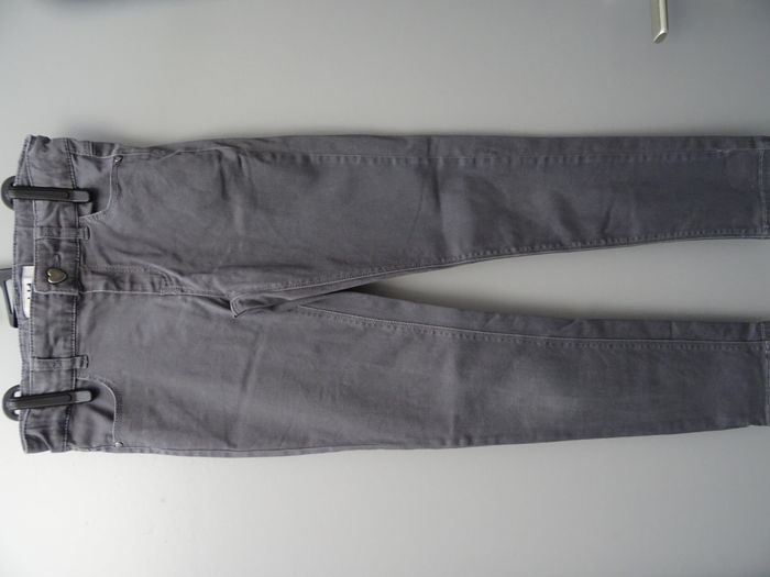 Pantalon gris - 8 ans