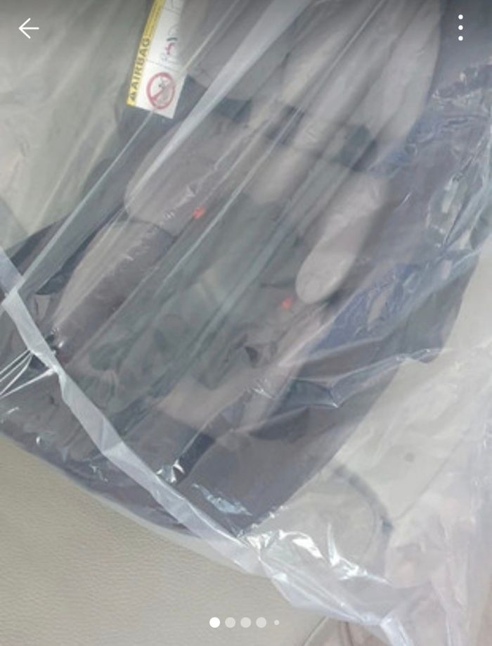 Cosy nuna noir et sa base isofix et adaptateur poussette