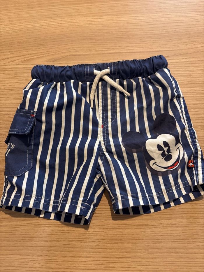 Short de bain Mickey garçon taille 23 mois 2 ans - photo numéro 1