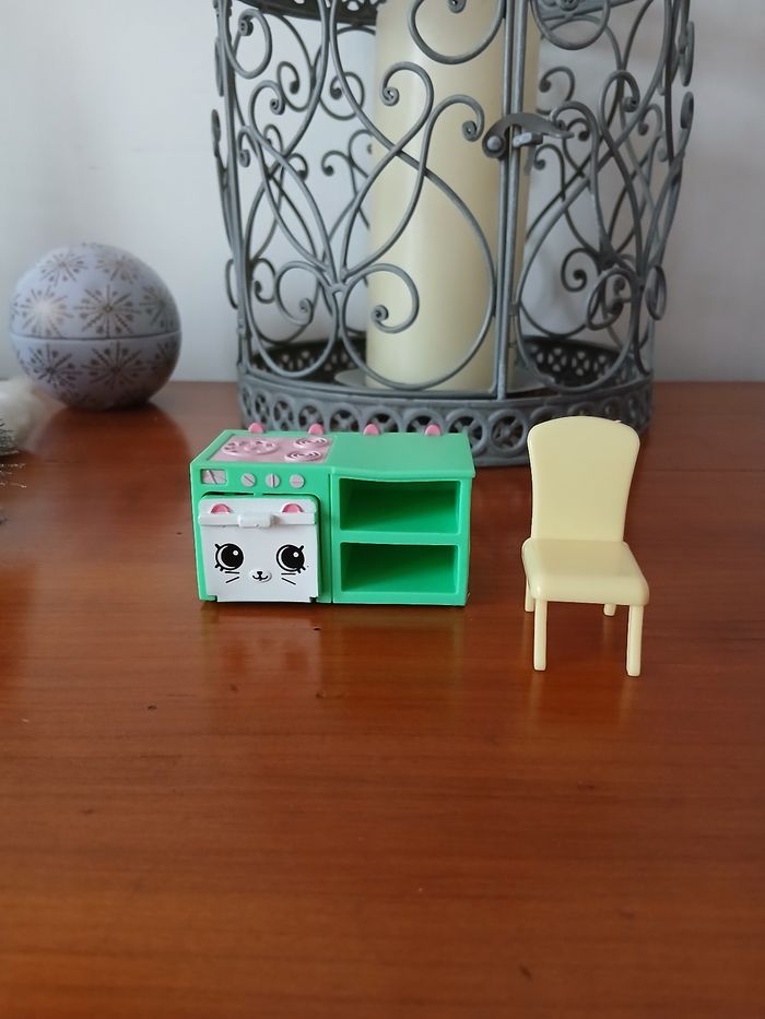 Meubles miniatures/maison poupée: cuisinière & chaise