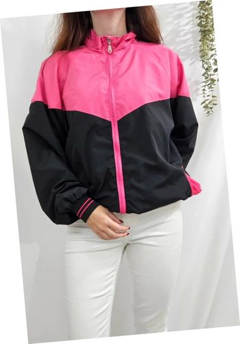 Veste coupe-vent rose et noire