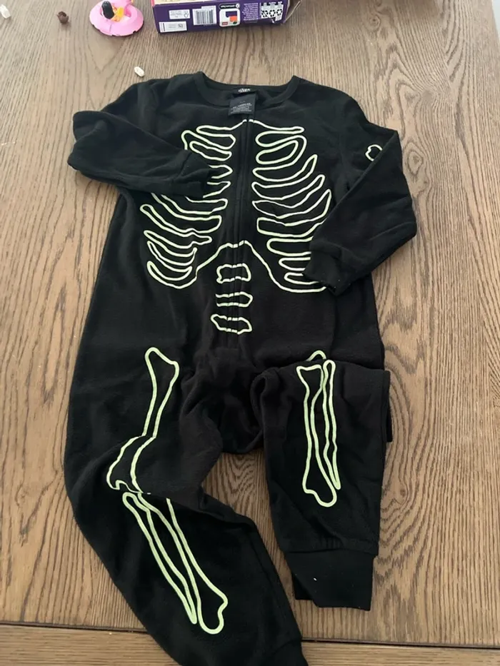 Pyjama squelette 3 ans - photo numéro 2