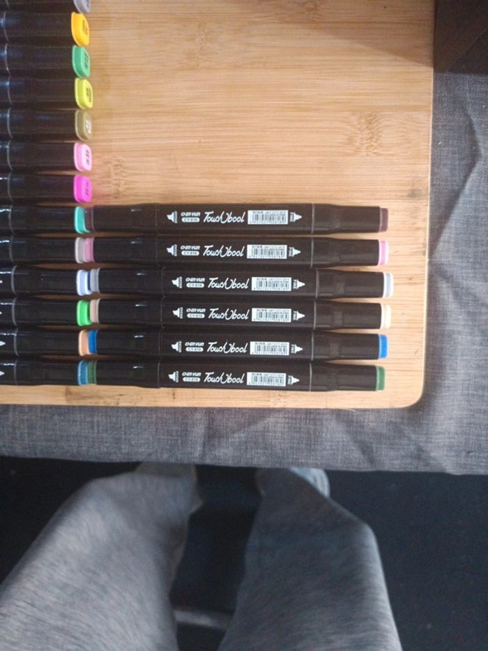 Lot de 45 feutres comme neuf - photo numéro 6