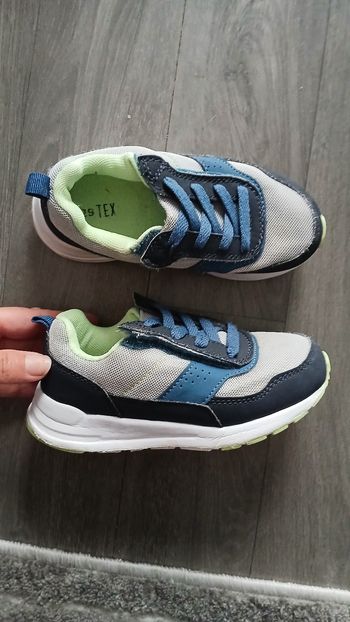 Basket taille 29 tex