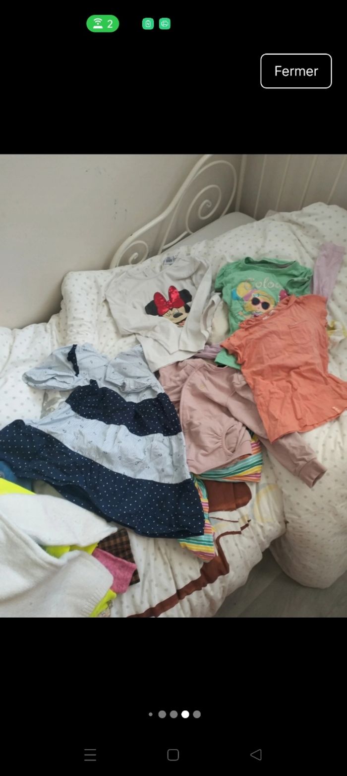 Lot vêtements filles 4 ans - photo numéro 9