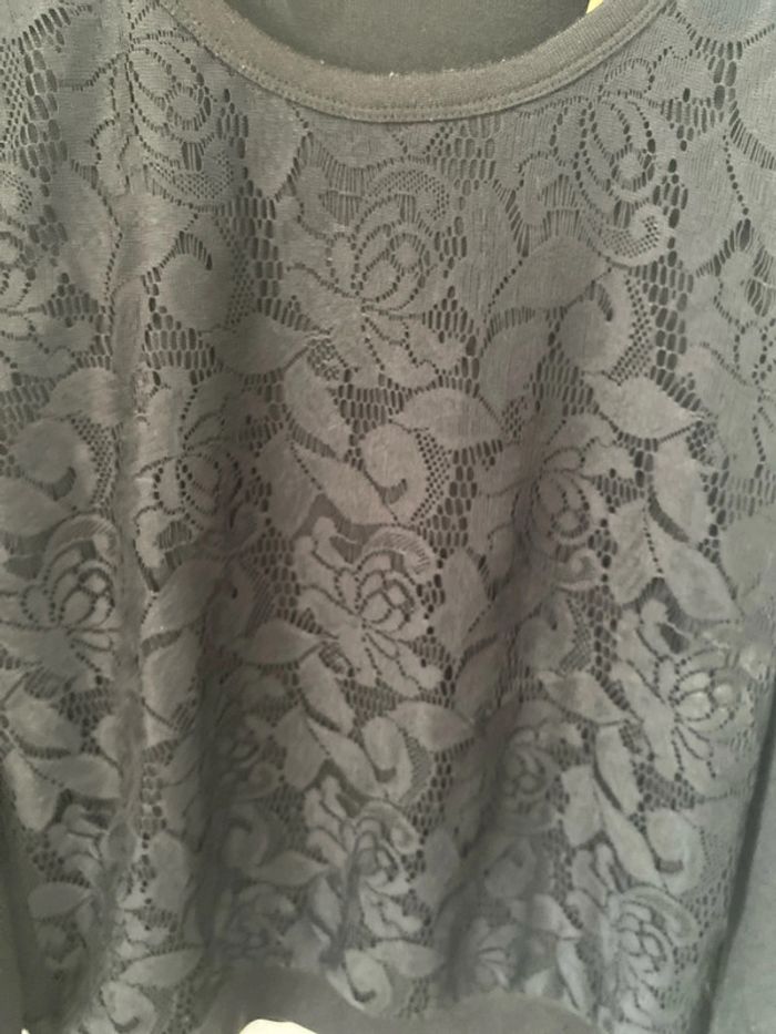 Pull dentelle - photo numéro 2