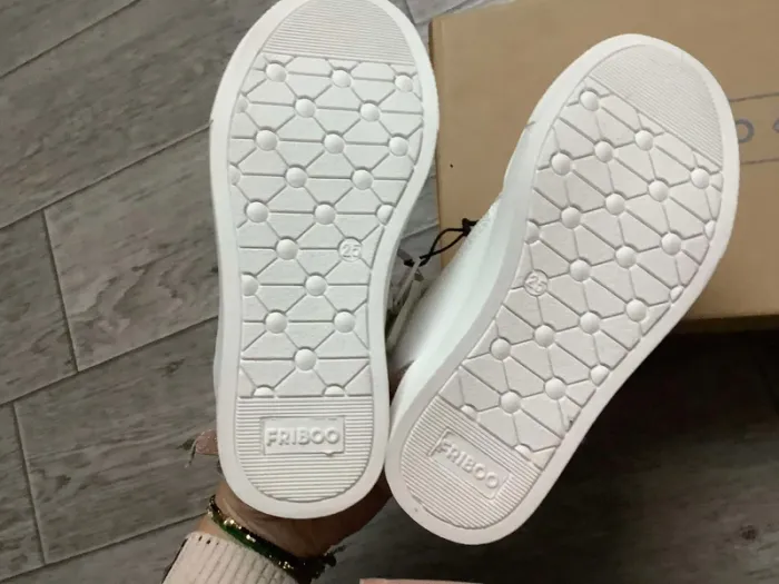 Baskets Friboo 25 Neuve Noeud à l’arrière / lacets satinés / fermeture eclair sur le coté - photo numéro 6