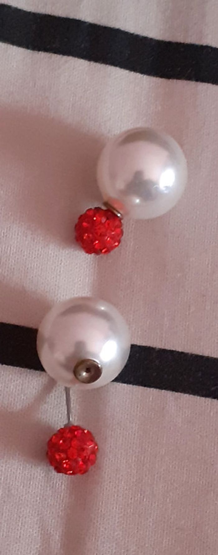 Boucle d'oreille fantaisie - photo numéro 4