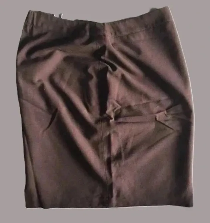 🤎 Jupe Courte Marron – Taille 38 – Parfait État – Chic & Polyvalente