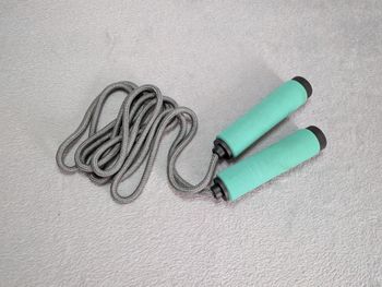 Corde à sauter en Mousse